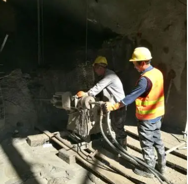 临夏县水下抗分散灌浆料特点 水下不分散注浆料介绍