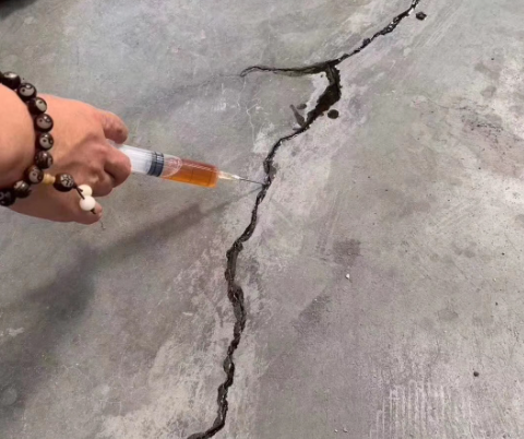 临夏县混凝土裂缝修补技术详解​